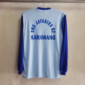 Seragam Training Diadora dan Kaos Oblong