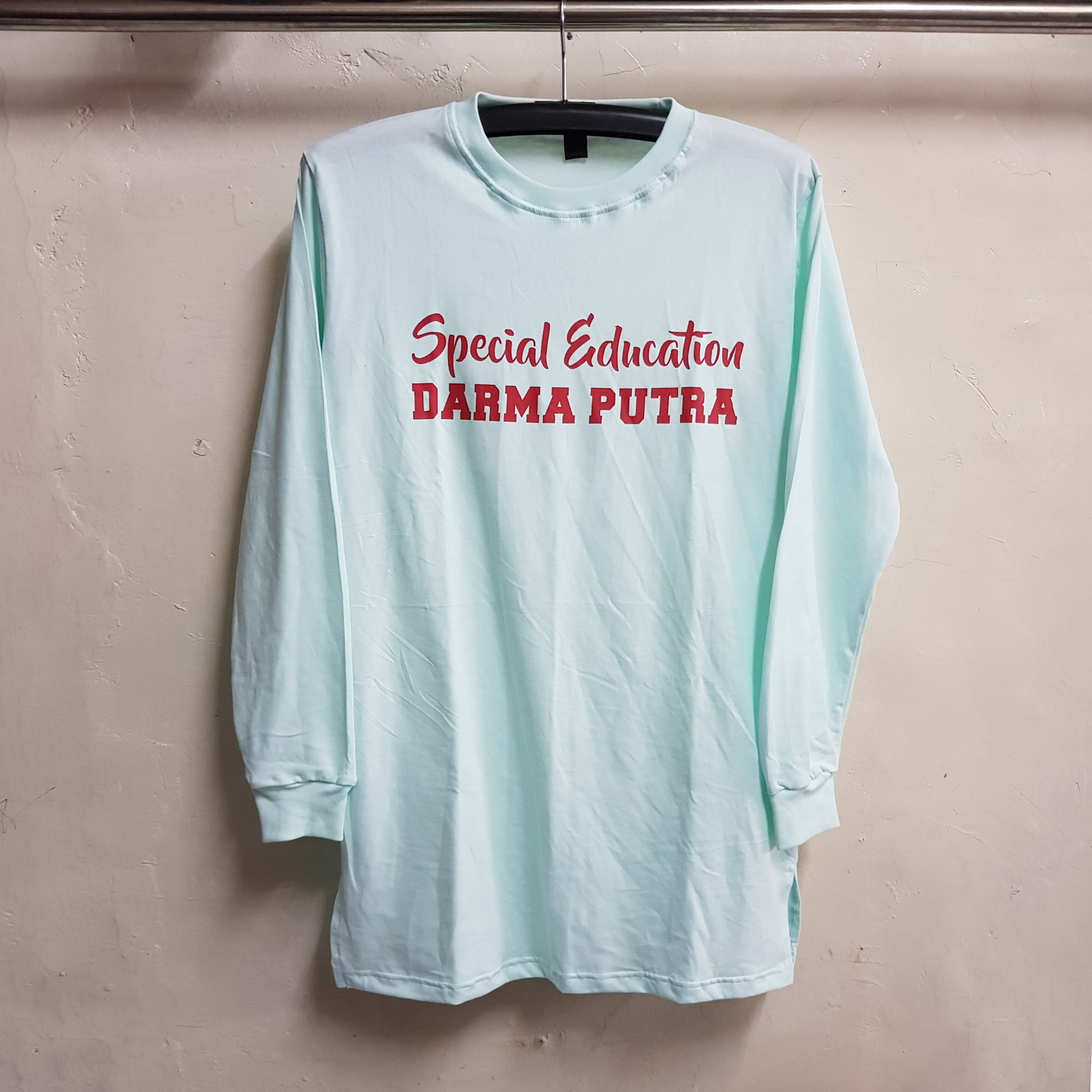 Kaos Darma Putra, Seragam Kaos Oblong